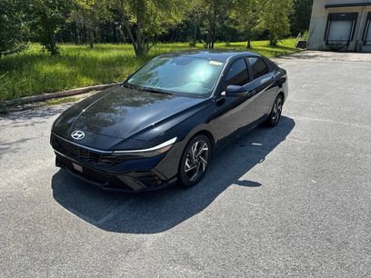 Certified 2025 Hyundai Elantra Limited