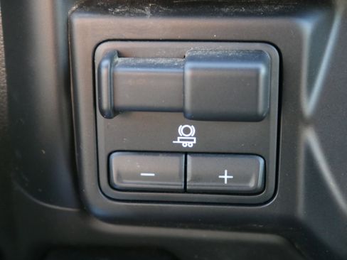 Certified 2022 Chevrolet Silverado 2500 LT w/ Convenience Package image 23