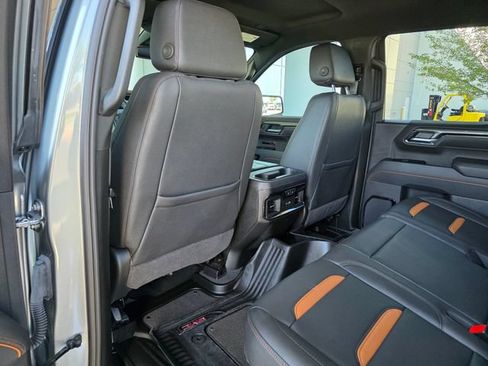 Used 2025 GMC Sierra 1500 AT4 AWD/4WD image 19