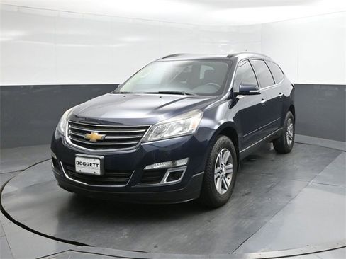 Used 2017 Chevrolet Traverse LT image 30