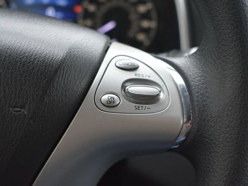 Used 2017 Nissan Murano S FWD image 22
