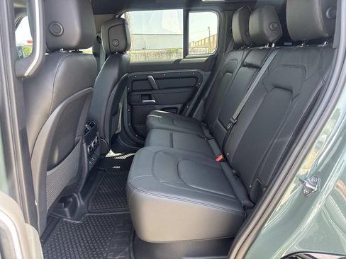 New 2026 Land Rover Defender 110 AWD/4WD image 8