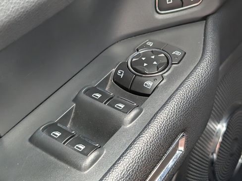 Used 2024 Ford Expedition XLT AWD/4WD image 22