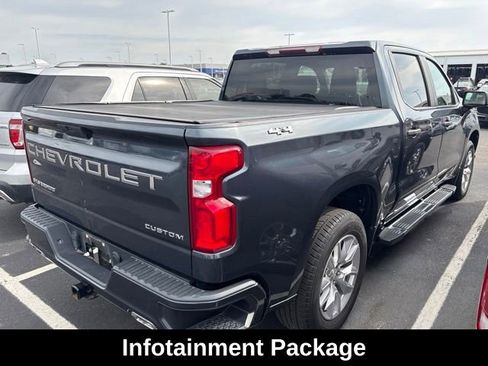 Used 2020 Chevrolet Silverado 1500 Custom w/ Custom Value Package AWD/4WD image 6