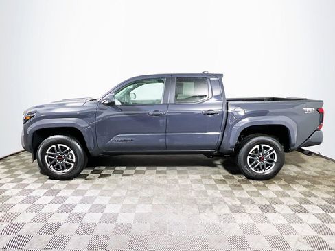 Certified 2025 Toyota Tacoma TRD Sport AWD/4WD image 5
