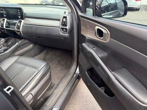 Used 2021 Kia Sorento EX FWD image 14