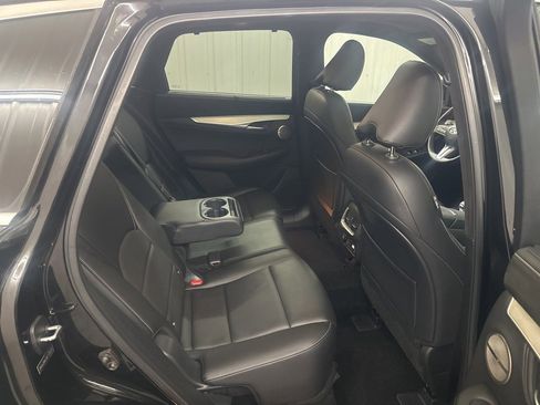 Used 2019 INFINITI QX50 Essential w/ Sensory Package image 33