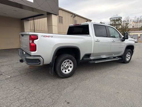 Used 2023 Chevrolet Silverado 2500 LT image 5