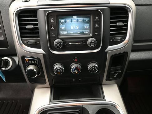 Used 2017 RAM 1500 Classic SLT RWD image 4