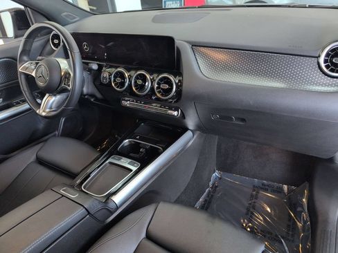 Used 2025 Mercedes-Benz GLA 250 image 28