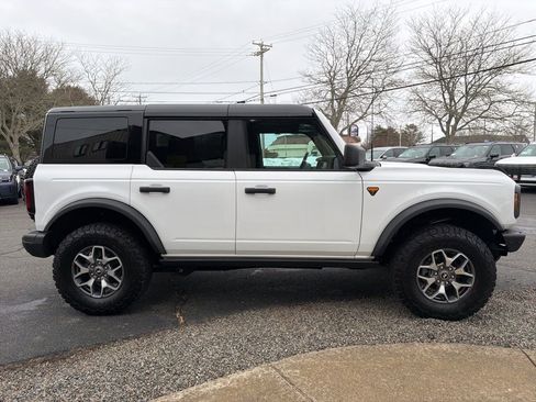 Used 2024 Ford Bronco Badlands AWD/4WD image 5