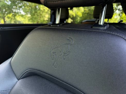 Used 2024 Ford Bronco Black Diamond image 12