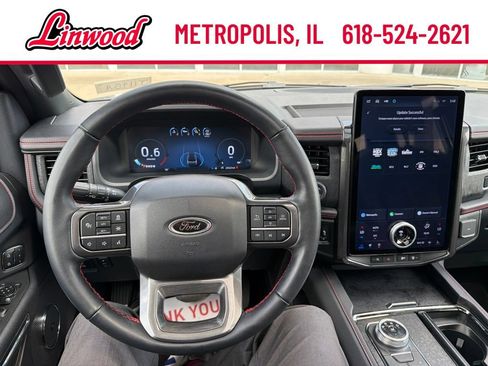 Used 2024 Ford Expedition Limited AWD/4WD image 2