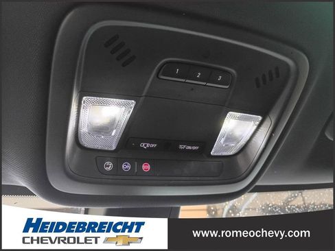 Certified 2023 Chevrolet Traverse LT image 23