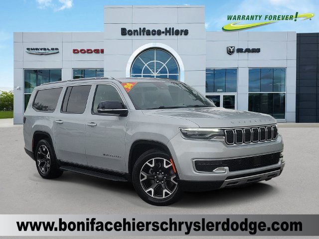 Used 2024 Jeep Wagoneer L Series III w/ Flexible Seating Group AWD/4WD image 1