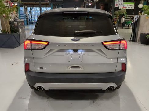 Used 2022 Ford Escape SE w/ Convenience Package image 6