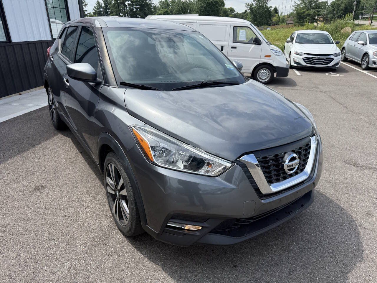 Used 2019 Nissan Kicks S FWD image 4