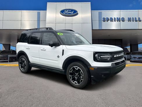 Certified 2025 Ford Bronco Sport Outer Banks w/ Outer Banks Tech Package+ AWD/4WD image 1