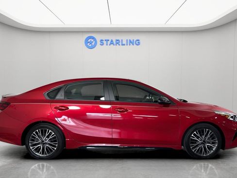 Used 2024 Kia Forte GT-Line w/ GT-Line Premium Package image 12