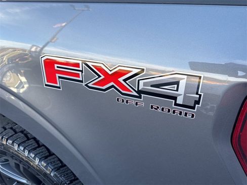 Used 2022 Ford F150 Lariat image 28