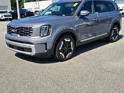 Used 2025 Kia Telluride S