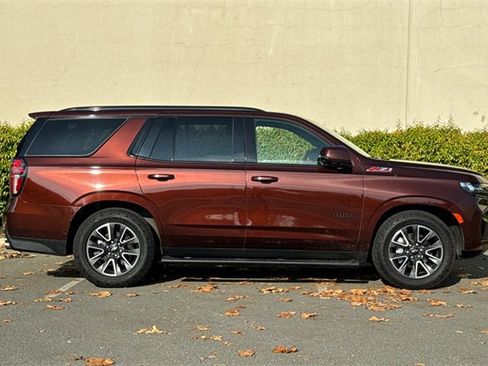 Used 2022 Chevrolet Tahoe Z71 w/ Off-Road Capability Package image 3