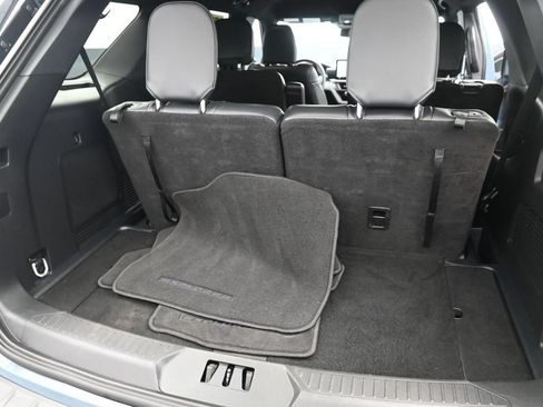 Used 2025 Ford Explorer ST-Line w/ Premium Package RWD image 17