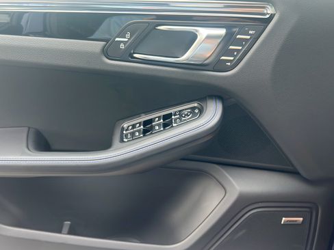 New 2026 Porsche Macan AWD/4WD image 23