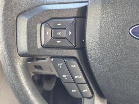 Used 2022 Ford F250 XLT w/ XLT Premium Package AWD/4WD image 12