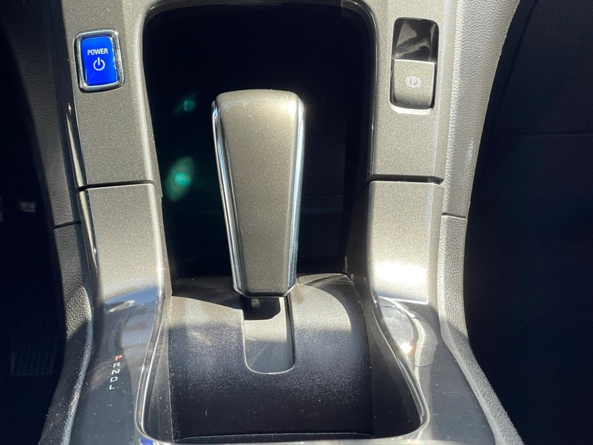 Used 2014 Chevrolet Volt w/ Enhanced Safety Package 1 FWD image 25