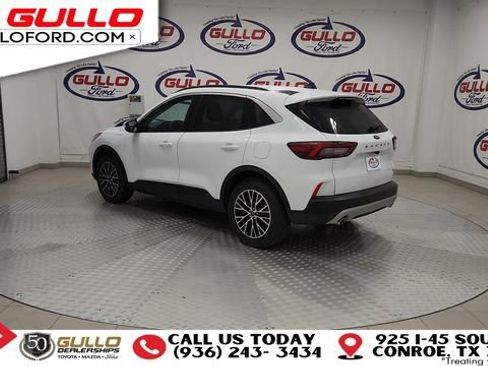 Used 2023 Ford Escape SE image 6