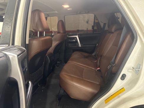 Used 2020 Toyota 4Runner Limited AWD/4WD image 2
