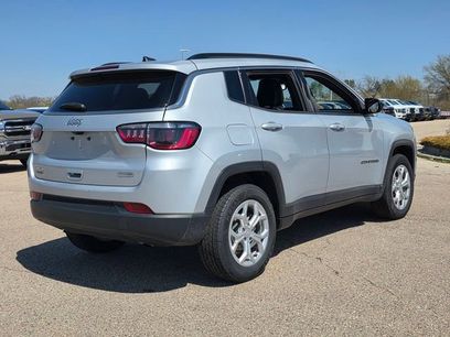 Used 2024 Jeep Compass Latitude