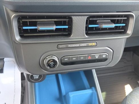 Used 2025 Ford Maverick XLT w/ XLT Luxury Package FWD image 21