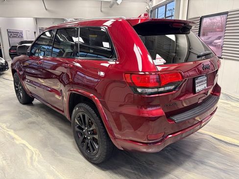 Used 2018 Jeep Grand Cherokee Altitude image 33