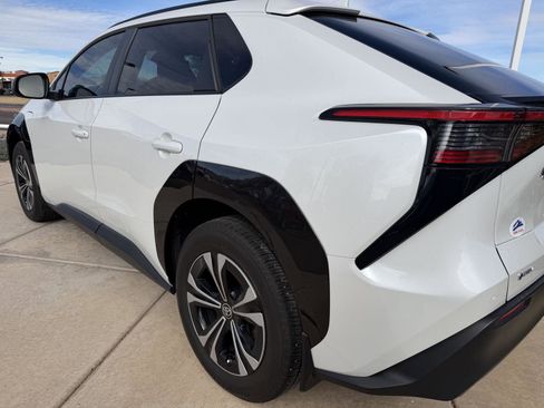 Used 2024 Toyota bZ4X XLE image 13