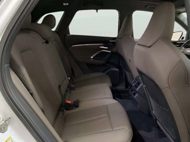 Used 2025 Audi Q5 Premium Plus AWD/4WD image 24