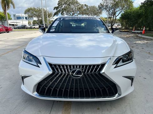Certified 2023 Lexus ES 350 w/ Premium Package image 2