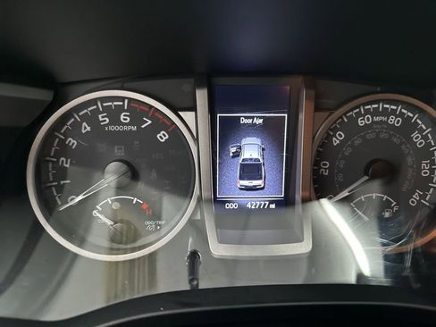 Used 2022 Toyota Tacoma SR5 image 12