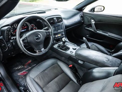 Used 2012 Chevrolet Corvette Grand Sport w/ 4LT Preferred Equipment Group image 2