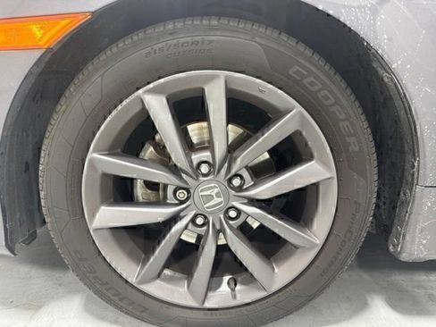 Used 2020 Honda Civic EX image 11