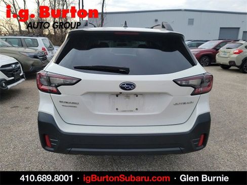 Used 2021 Subaru Outback Premium image 5