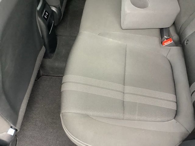 Certified 2025 Hyundai Venue SEL FWD image 13