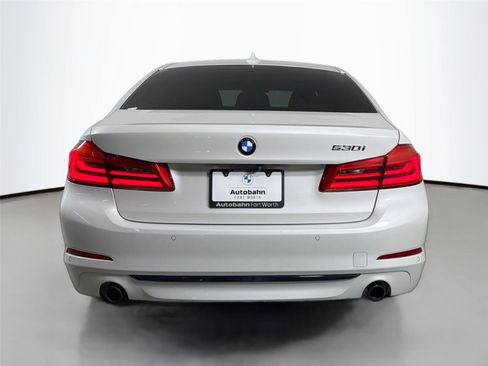 Used 2019 BMW 530i w/ Convenience Package RWD image 6