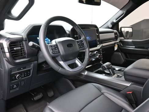 Used 2025 Ford F150 Lariat w/ Equipment Group 501A Mid image 18