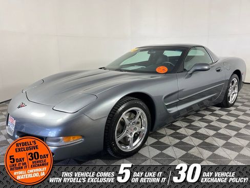 Used 2004 Chevrolet Corvette Coupe RWD image 8