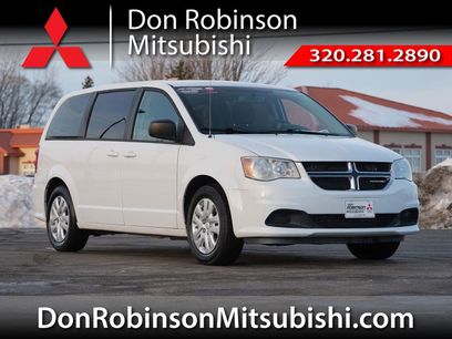Used 2018 Dodge Grand Caravan SE w/ UConnect Hands-Free Group