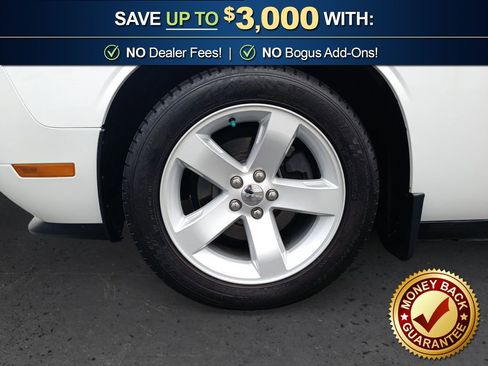 Used 2013 Dodge Challenger SXT Plus image 13