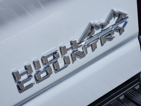 New 2026 Chevrolet Silverado 3500 High Country w/ High Country Premium Package AWD/4WD image 7