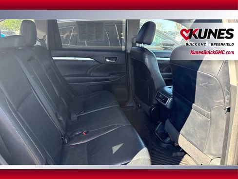 Used 2014 Toyota Highlander XLE AWD/4WD image 33